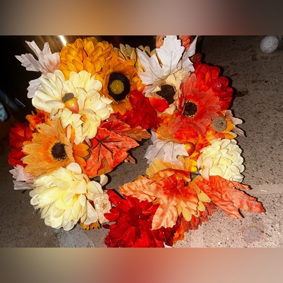 Medium autumn/fall themed wreath🍂🍁🍃 - Picture 7 of 10